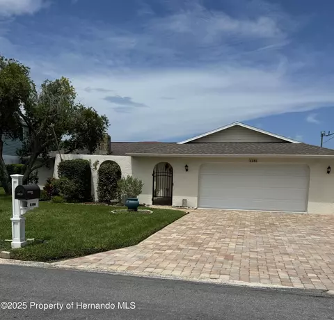 4385 7th Isle Dr, Hernando Beach, FL 34607 photo 2