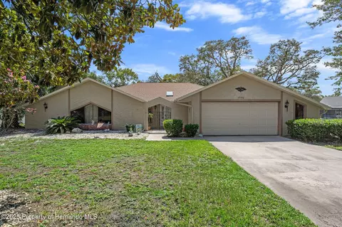7940 Ravenwood Cv, Spring Hill, FL 34606