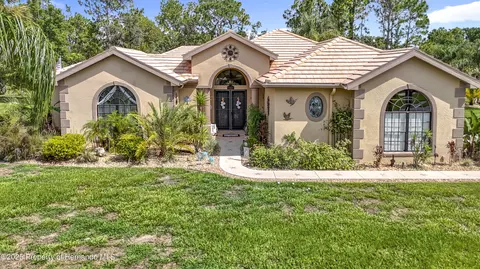 1 Speceberry Cir, Homosassa, FL 34446