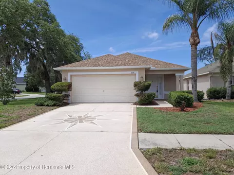 Exterior - 209 Winthrop Dr, Spring Hill, FL 34609 photo 1 of 4