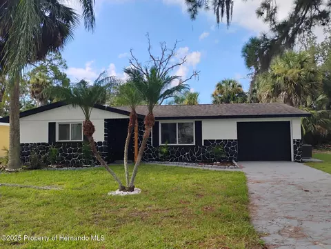 5614 Bay Blvd, Port Richey, FL 34668