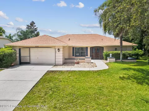 8110 Winding Oak Ln, Spring Hill, FL 34606