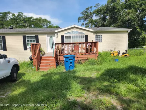 33124 Jamette Rd, Dade City, FL 33523
