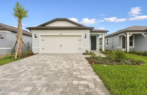 13741 Cyn Rdg Rd, Shady Hills, FL 34610