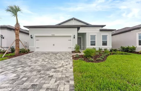 13682 Canyon Ridge Dr, Shady Hills, FL 34610