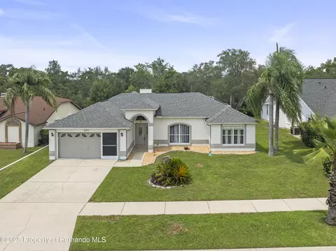 1451 Overland Dr, Spring Hill, FL 34608
