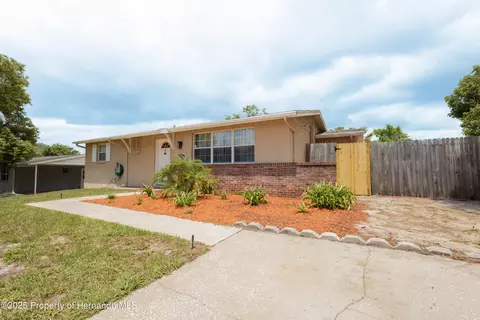9635 Century Dr, Spring Hill, FL 34608