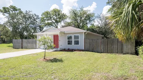 7102 Centerwood Ave, Spring Hill, FL 34606