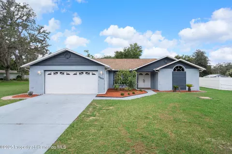 33457 Westwood Dr, Ridge Manor, FL 33523