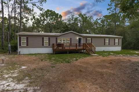 17155 Dalberg Dr, Shady Hills, FL 34610