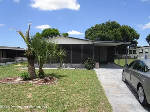 15031 Rialto Ave, Brooksville, FL 34613