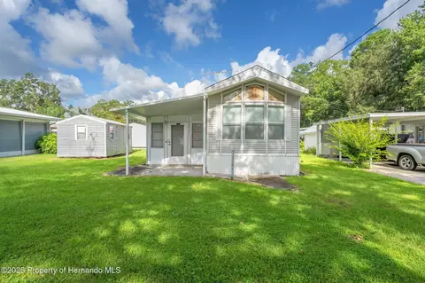 2092 Culbreath Rd #A27, Brooksville, FL 34602