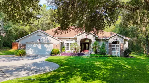 12140 S Elm Pt, Floral City, FL 34436