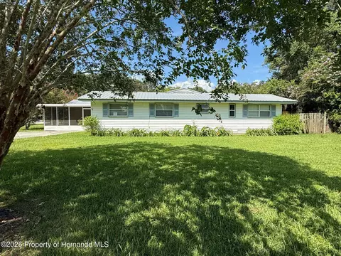 931 Cedar Dr, Brooksville, FL 34601