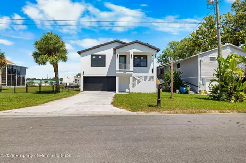 3368 Fernleaf Dr, Hernando Beach, FL 34607