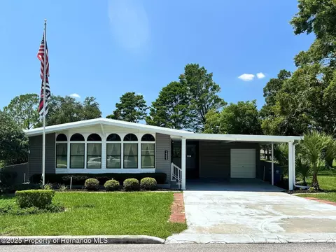 14323 Rialto Ave, Brooksville, FL 34613