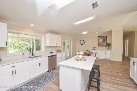 9700 Scepter Ave, Brooksville, FL 34613