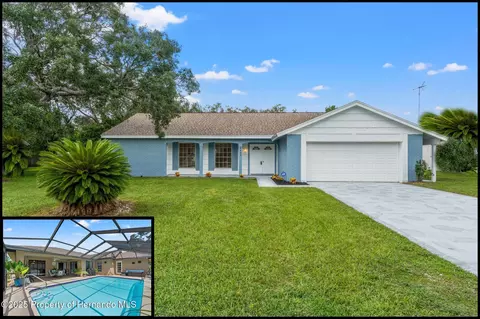 8443 Chatsworth St, Spring Hill, FL 34608
