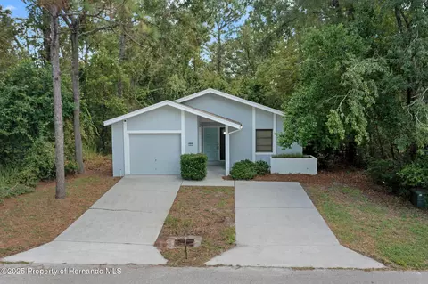 51 Golfview Dr, Homosassa, FL 34446