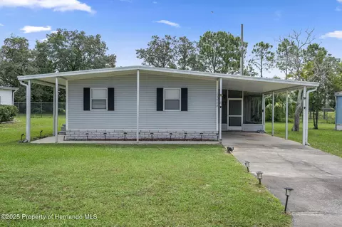 15472 Brookridge Blvd, Brooksville, FL 34613