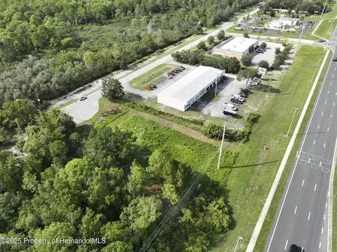 290 Suzanne Dr, Spring Hill, FL 34607 photo 9
