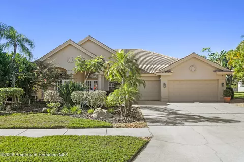 3550 Justin Dr, Palm Harbor, FL 34685