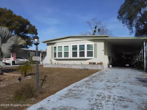 14305 Nectarine St, Brooksville, FL 34613