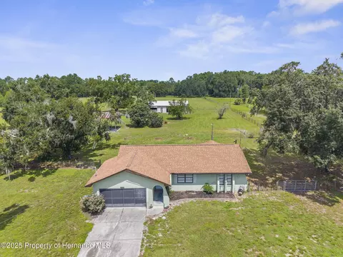 22249 Powell Rd, Brooksville, FL 34602