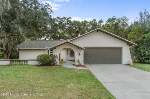 8050 Kimberly Ave, Spring Hill, FL 34606