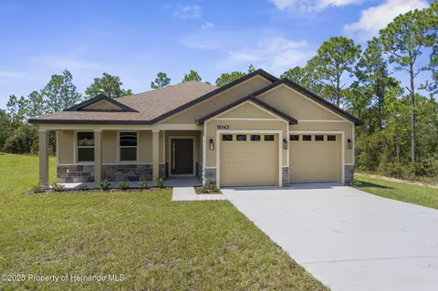 16143 Penn State Rd, Weeki Wachee, FL 34614