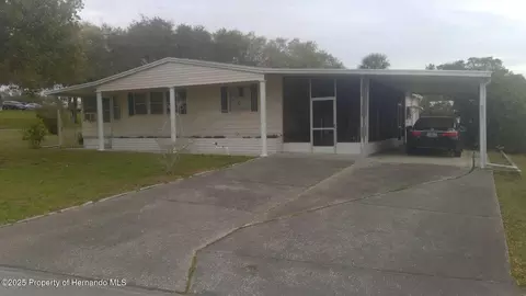 8094 Mission St, Brooksville, FL 34613