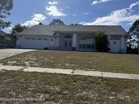 6073 Nocklyn Rd, Spring Hill, FL 34609