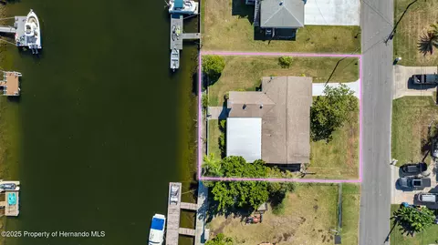 3316 Gulf Winds Cir, Hernando Beach, FL 34607