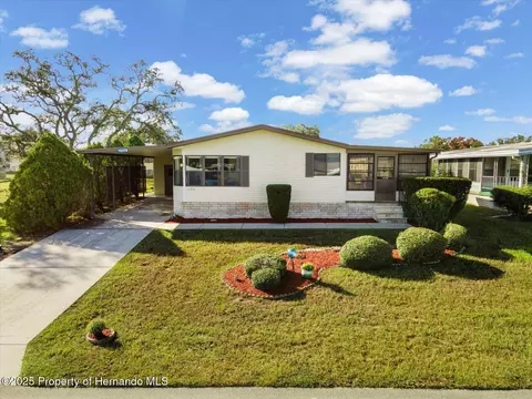 12276 Fairway Ave, Brooksville, FL 34613