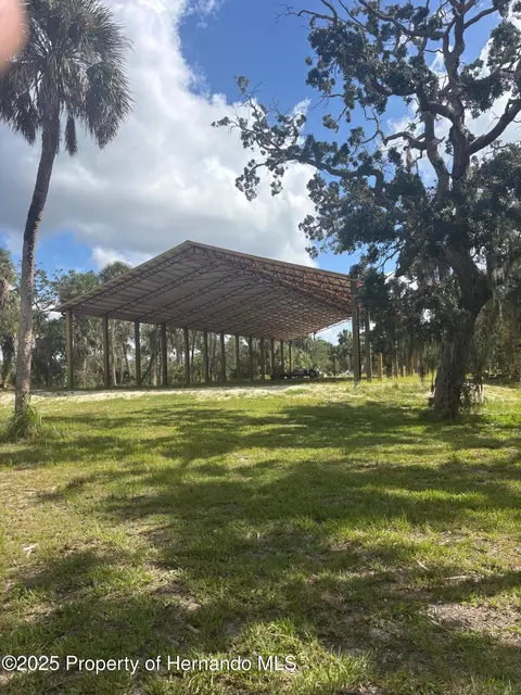 3217 Shine Ln, Spring Hill, FL 34607 photo 11