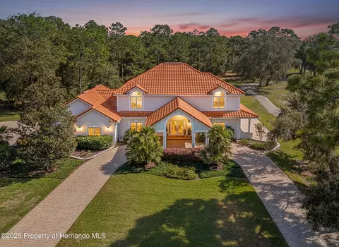 5198 Legend Hills Ln, Brooksville, FL 34609