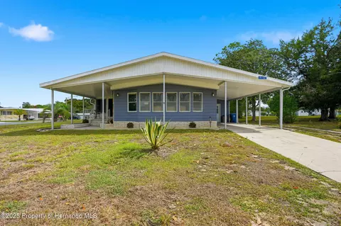 8156 Baycrest Dr, Brooksville, FL 34613