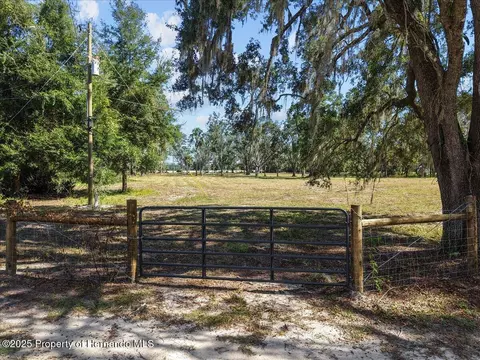 4090 NW 32nd Pl, Chiefland, FL 32626