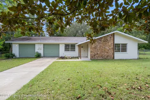 33486 Westwood Dr, Dade City, FL 33523