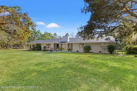 17504 Thomas Blvd, Hudson, FL 34667