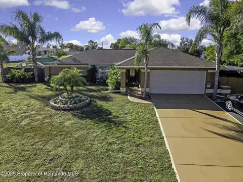 10398 Claymore St, Spring Hill, FL 34608