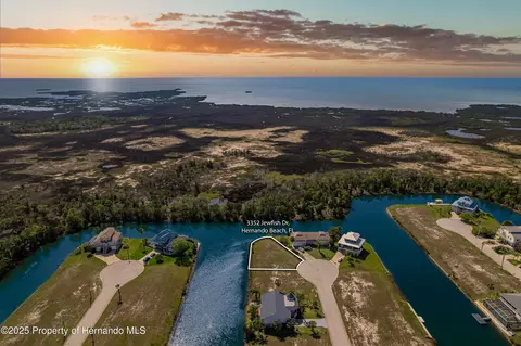 3352 Jewfish Dr, Hernando Beach, FL 34607