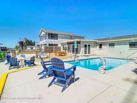 Exterior - 4984 Cedarbrook Ln, Hernando Beach, FL 34607 photo 6 of 9