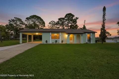 6012 Landover Blvd, Spring Hill, FL 34609