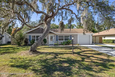 1475 Bishop Rd, Spring Hill, FL 34608