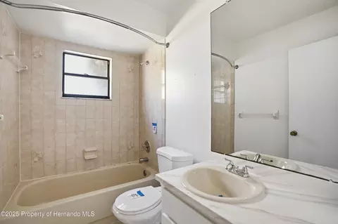 2304 Hawthorne Rd, Spring Hill, FL 34609 photo 8