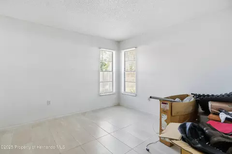 2304 Hawthorne Rd, Spring Hill, FL 34609 photo 7