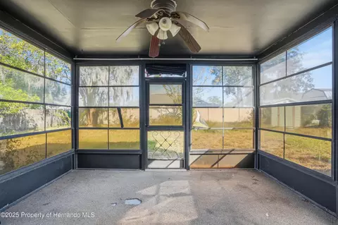 2304 Hawthorne Rd, Spring Hill, FL 34609 photo 9