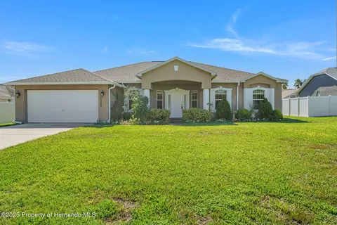 10282 Bannock St, Spring Hill, FL 34608