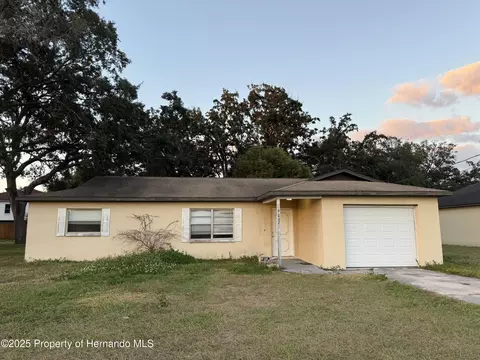 9007 Spring Hill Dr, Spring Hill, FL 34608